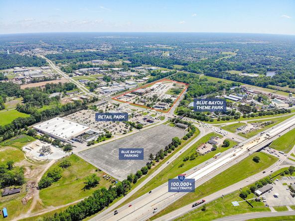 Highland Park Marketplace: 18300-18400 Old Perkins Road East, Baton Rouge, LA 70810